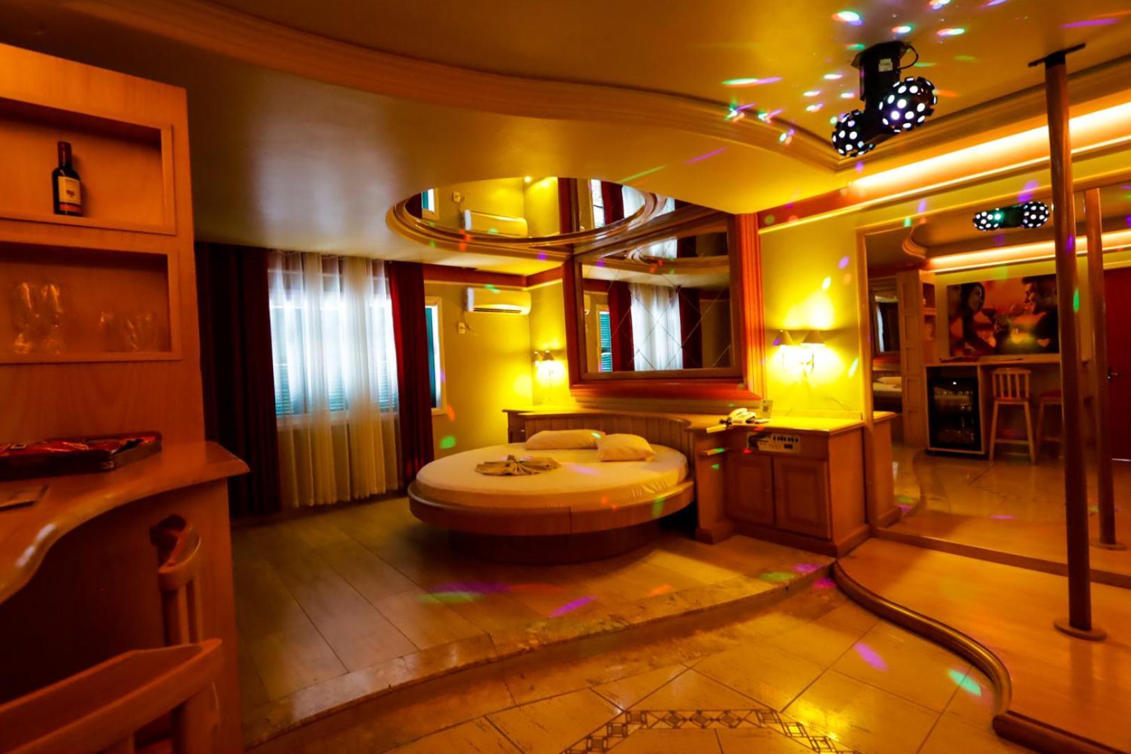 Motel Avenida  Gramado Dış mekan fotoğraf